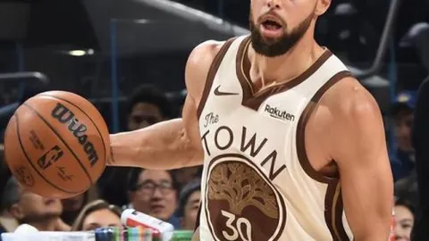 大乐透期号专家推荐：质合分析前区十码冲7连红